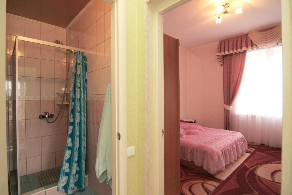 Admiral Hotel Szkadovszk Szoba fotó