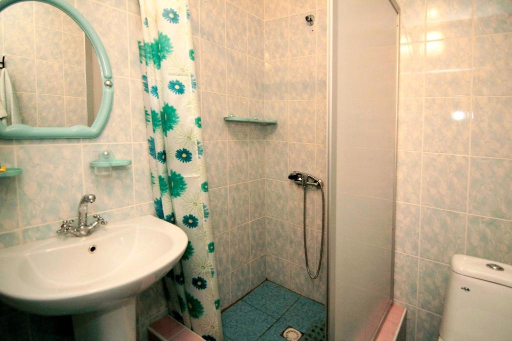 Admiral Hotel Szkadovszk Szoba fotó