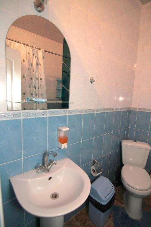 Admiral Hotel Szkadovszk Szoba fotó